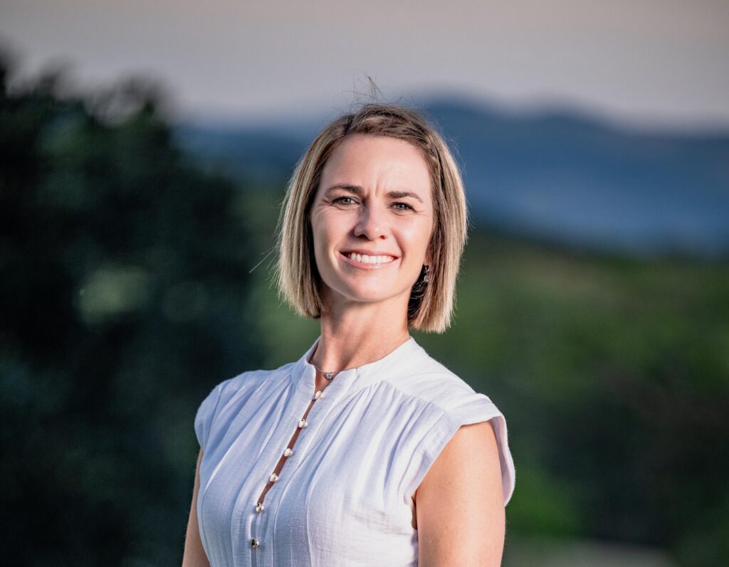 Louise Snyman, Vicinity Groep CEO